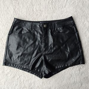 ASOS Black Faux Leather Shorts w Pockets Women's 30" Waist Biker Grunge Goth
